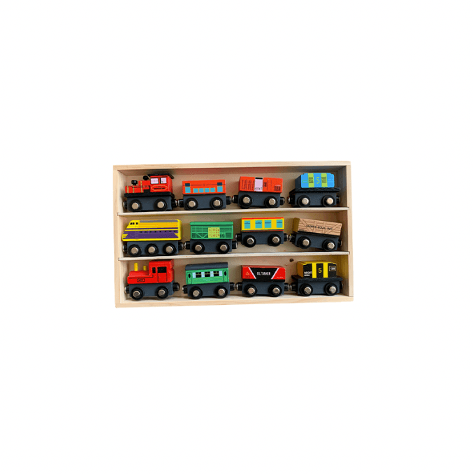 Pinewood Train Set- 12 Pcs